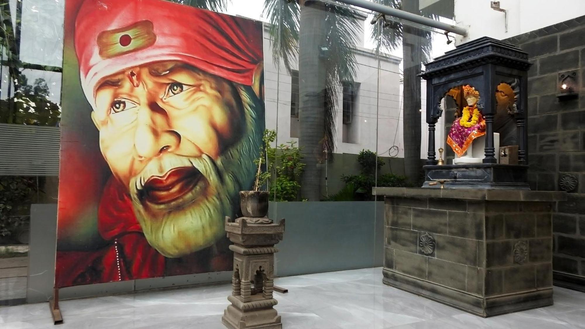 Hotel Sai Miracle Shirdi Exteriör bild