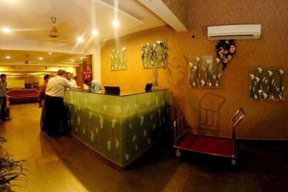 Hotel Sai Miracle Shirdi Exteriör bild